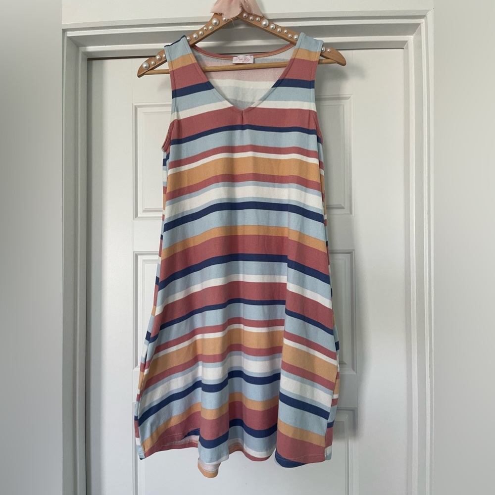 Pink Lily Dress Size Medium